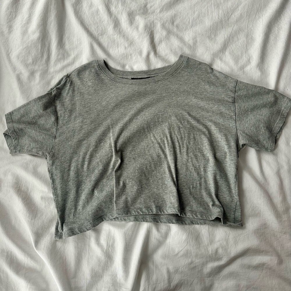 Forever21 Oversized Crop Tee ~ Gray M